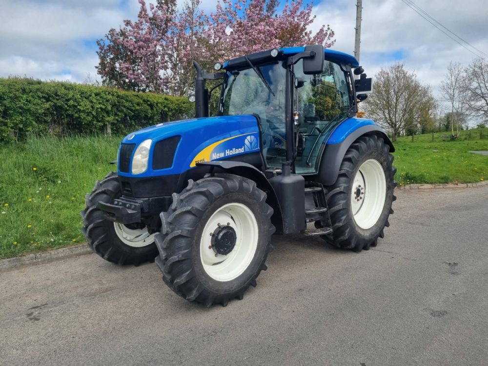 New Holland Ts115a