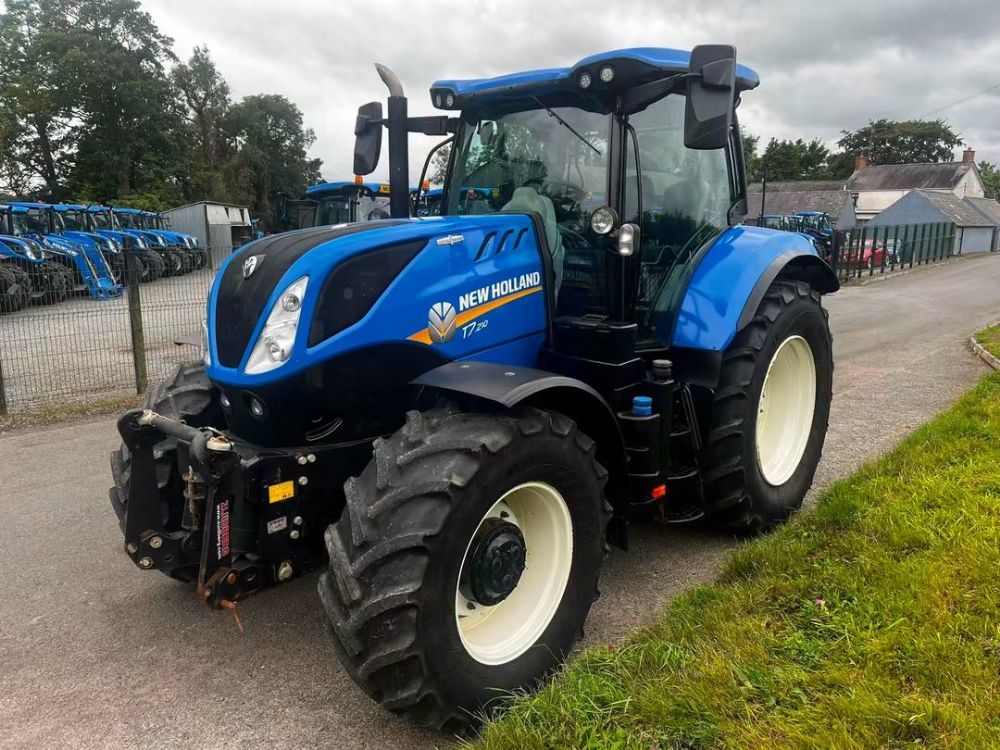 New Holland T7.210