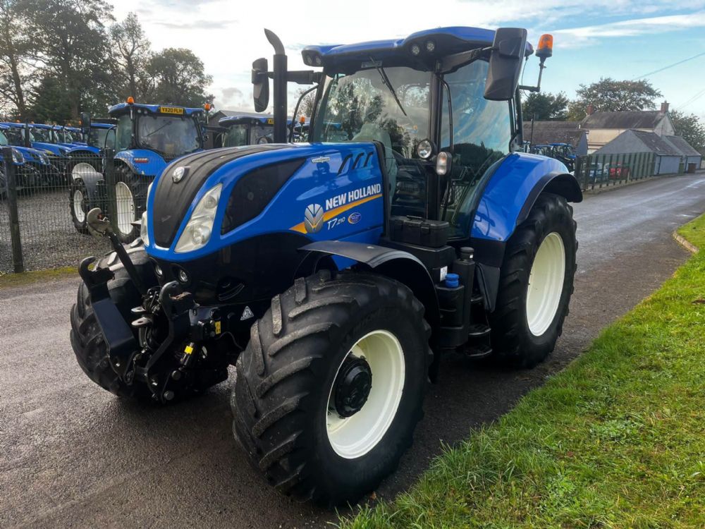 New Holland T7.210