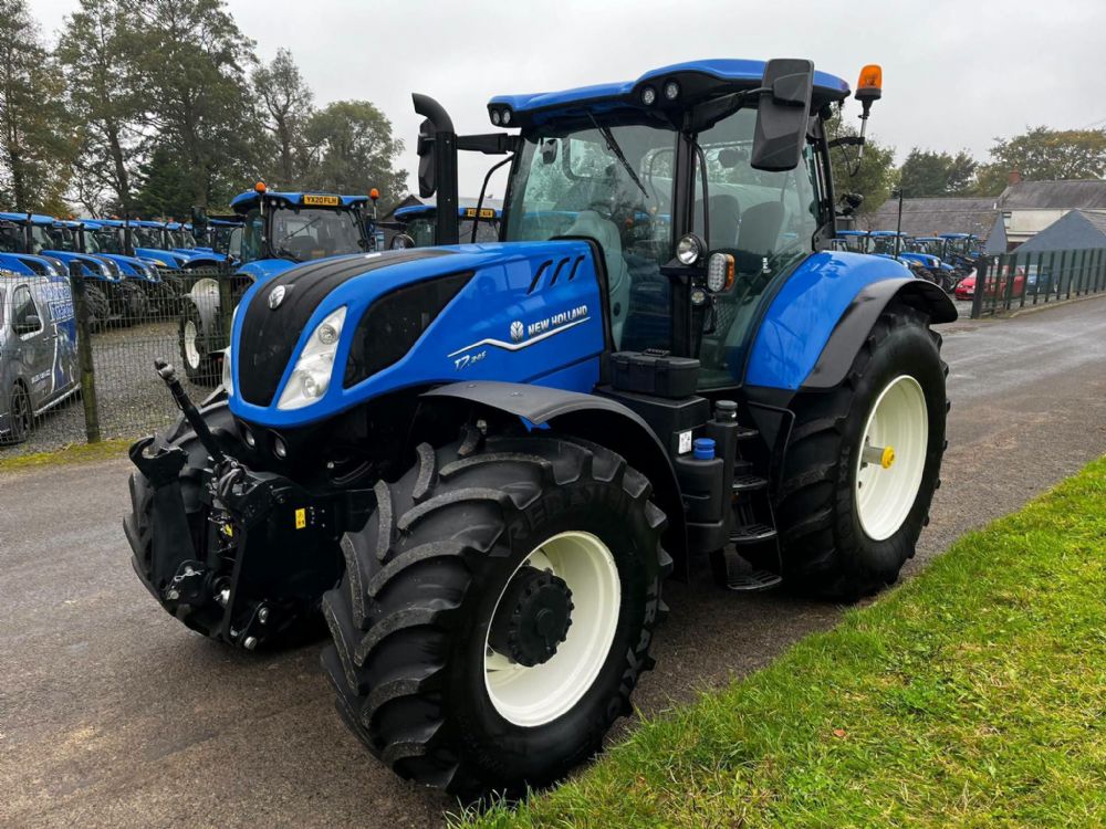 New Holland T7.245